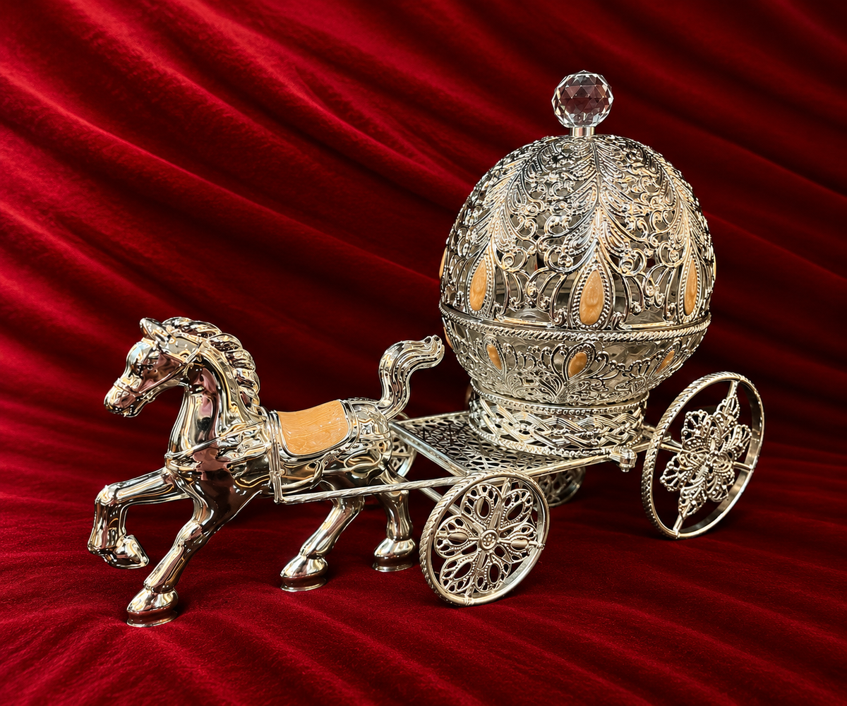 Royal Dome Horse Carriage Serving Bowl peach enamel