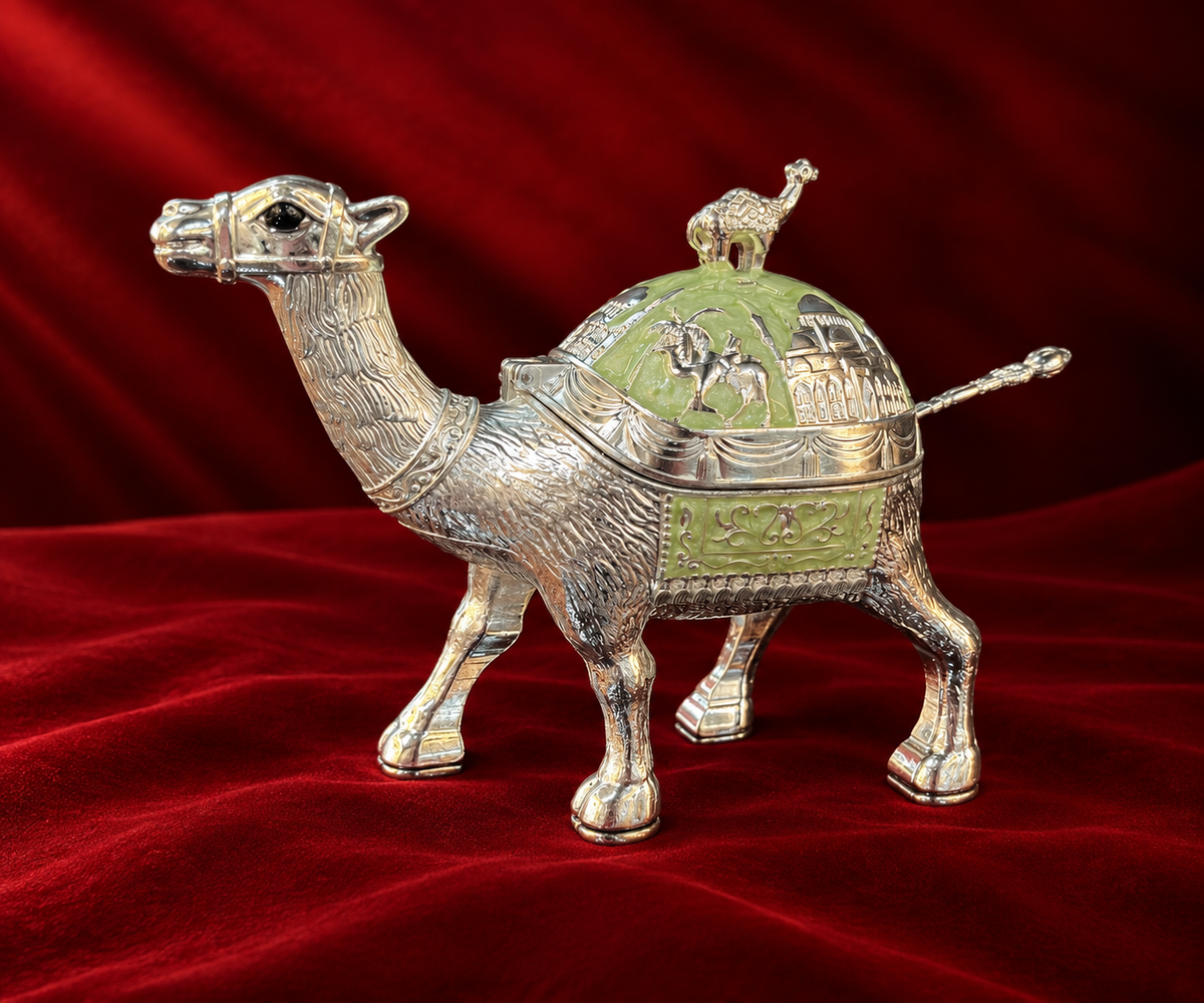 Royal Camel Serving Bowl green enamel