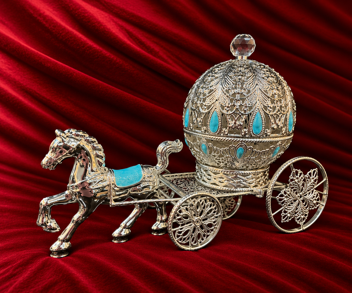 Royal Dome Horse Carriage Serving Bowl blue enamel